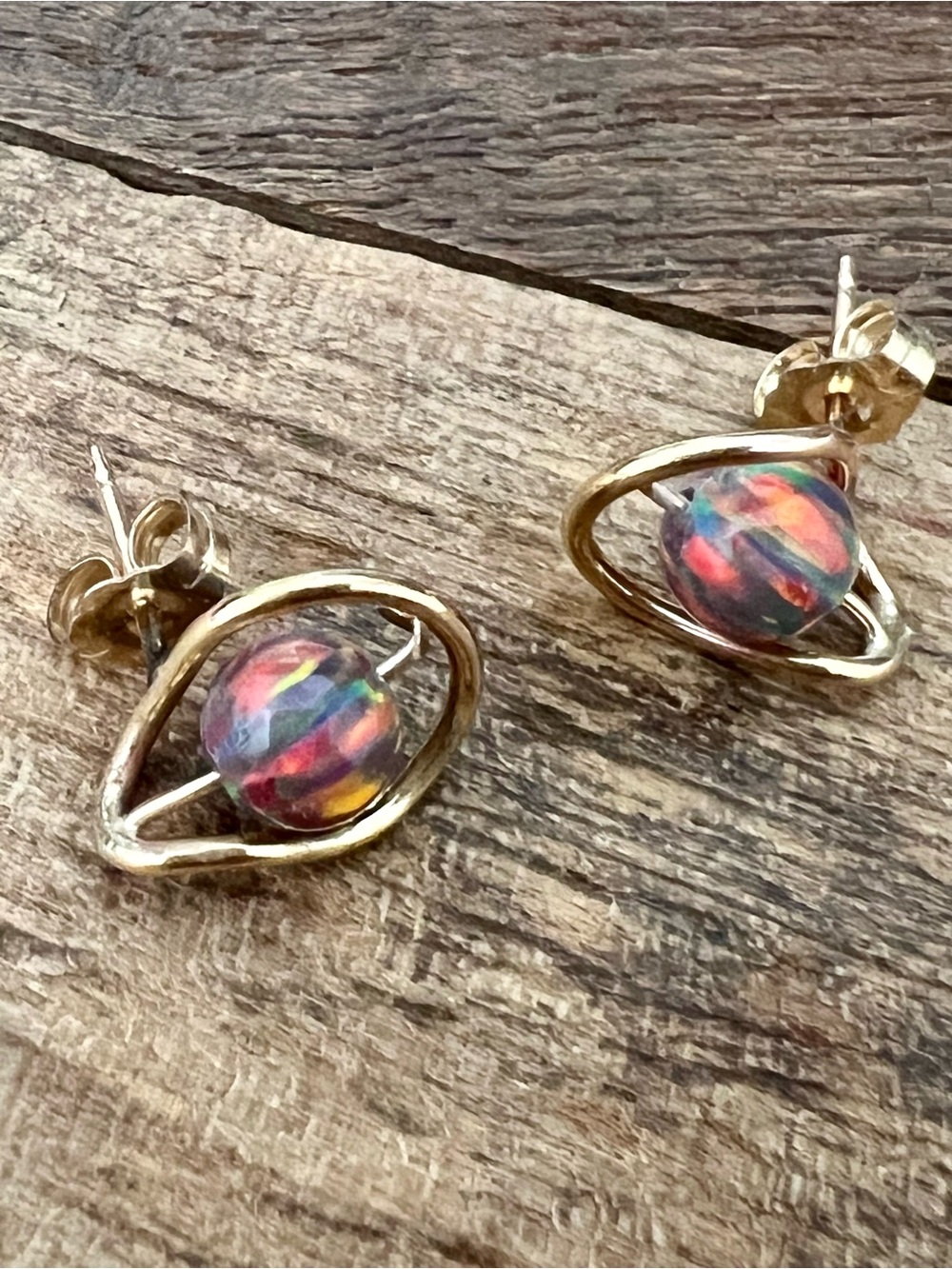 Gold Swirl Stud Earrings Featuring Multicolor Opal Bead
